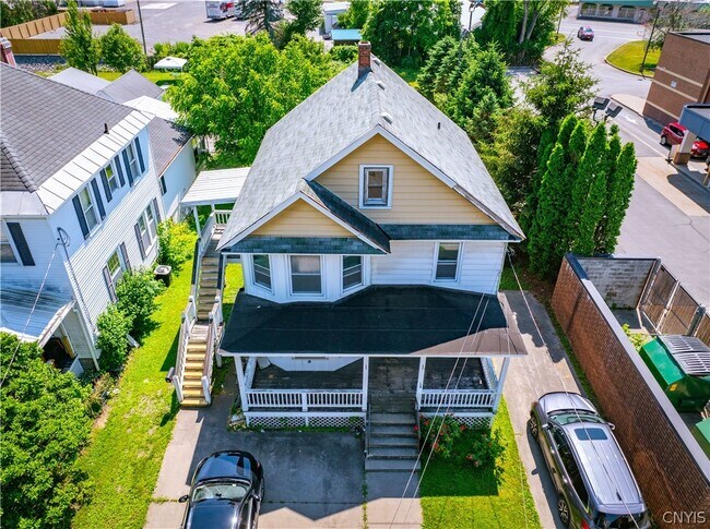 Building Photo - 124 Second Ave