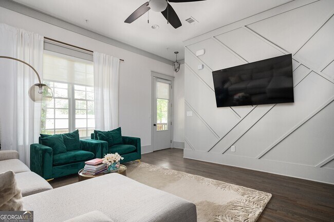 Foto del edificio - 3371 Dogwood Dr