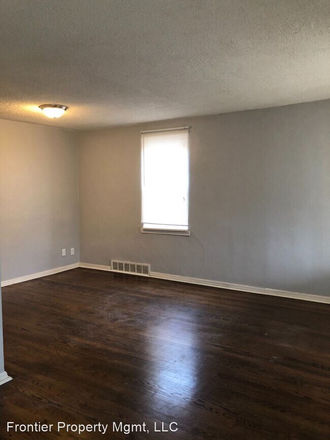 Building Photo - 2 br, 1 bath House - 2143 Sulphur Ave