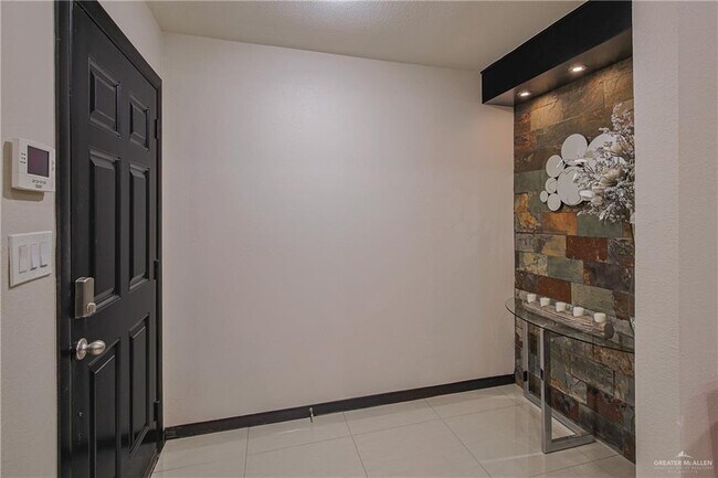 Foto del edificio - 45 Toronto Ave