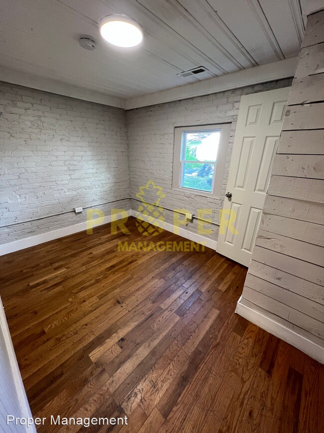 Building Photo - 2 br, 1 bath House - 633 Daleview Avenue