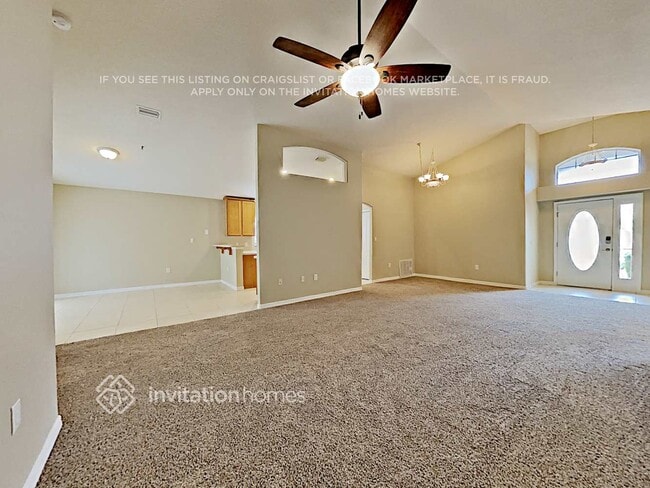Building Photo - 8071 Kingswood Way