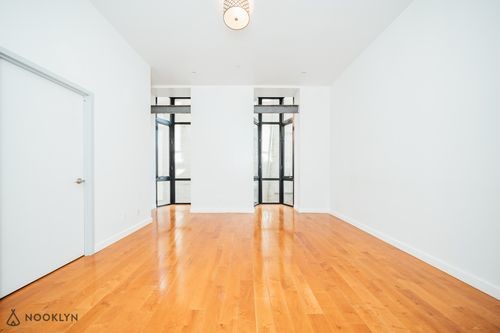 Primary Photo - 265 Nostrand Ave