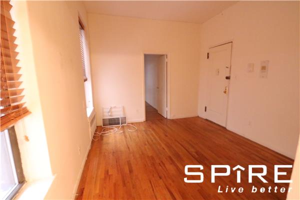 Foto principal - 203 W 85th St
