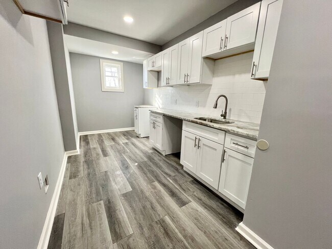 Foto del edificio - Anika Homes 3 Bedroom