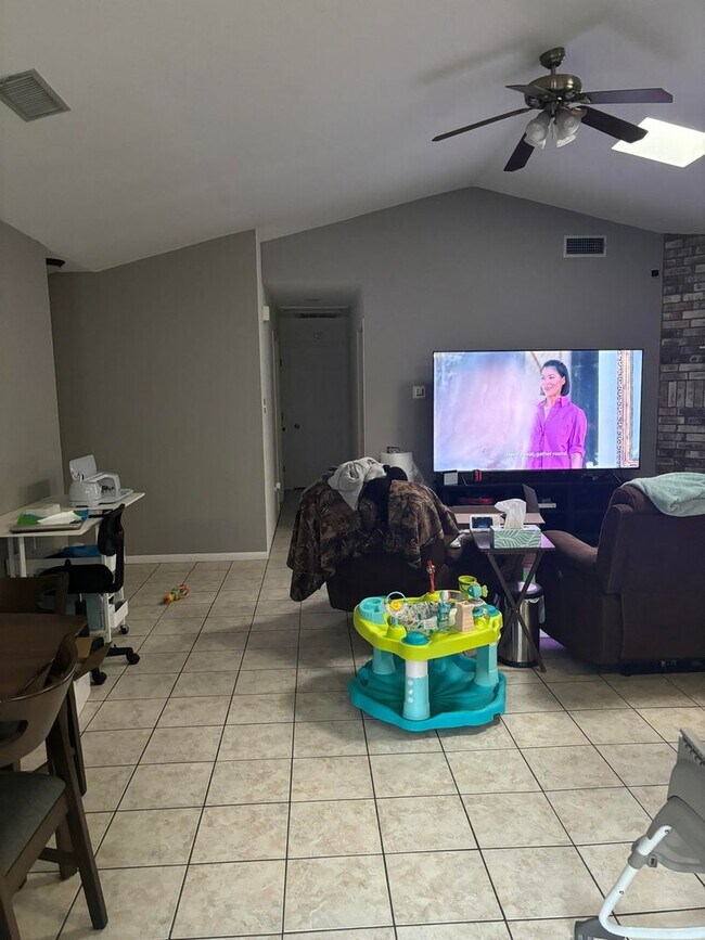 Foto del edificio - 47 Woodcock Cir