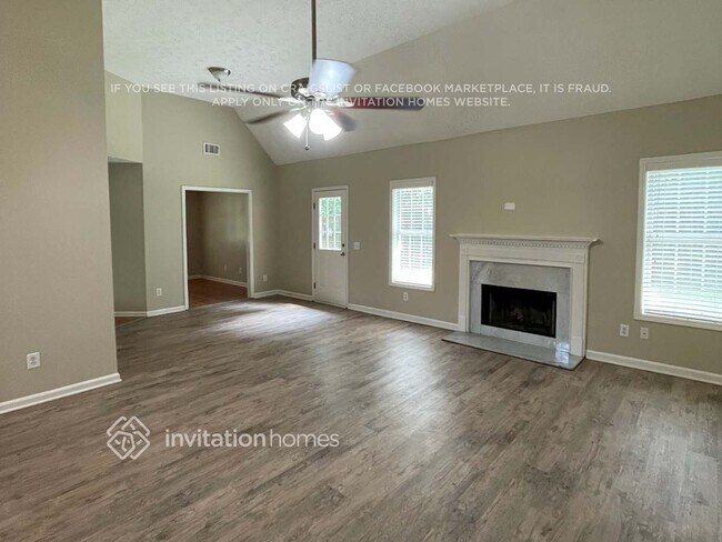 Foto del edificio - 3715 Biltmore Oaks Dr SE