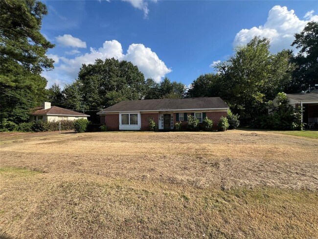 Foto del edificio - 3012 Biltmore Ave