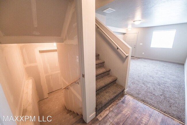 Building Photo - 3 br, 2.5 bath House - 14409 S Ashburn Way