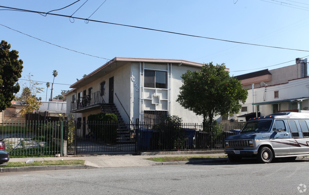 Primary Photo - 1052 S New Hampshire Ave