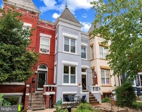 Building Photo - 1004 11th St NE