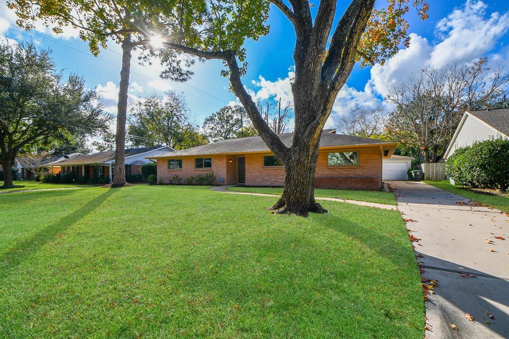 8106 Mullins Dr, Houston, TX 77081 House Rental in Houston, TX