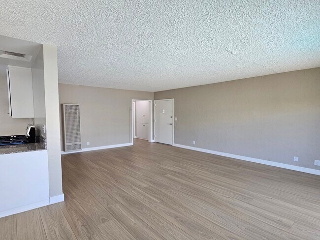 Foto del edificio - 14037 Oxnard St