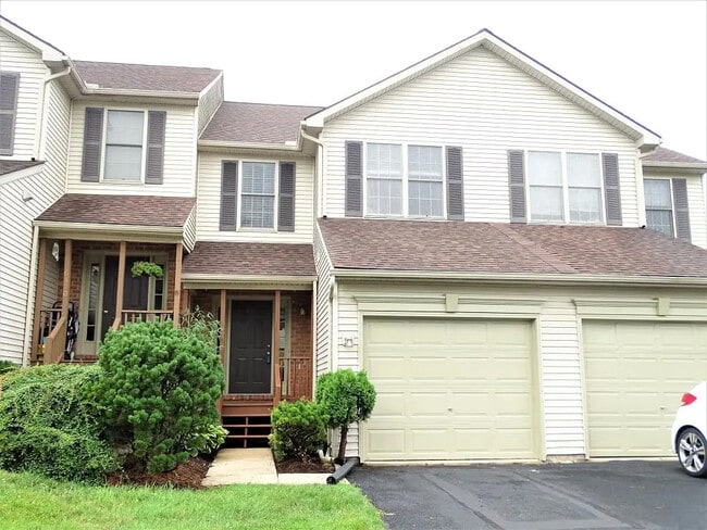 Building Photo - 6472 Lincoln Ct
