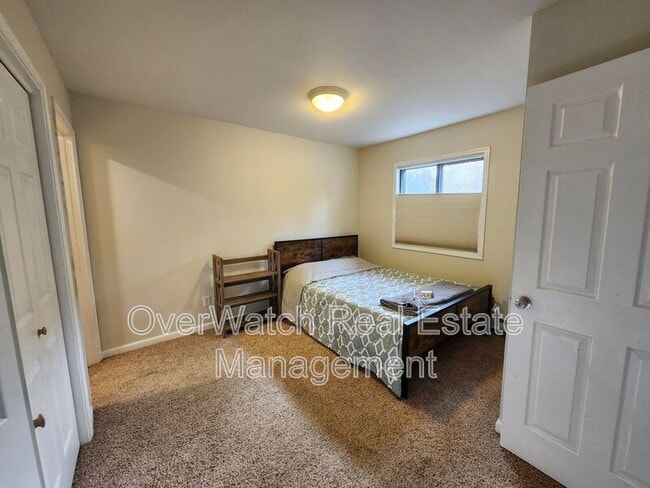 Photo - 838 E 78th Ave House