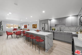 Building Photo - 1118 3rd St