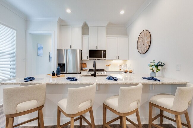 Building Photo - Trinity Villas