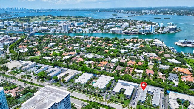 Foto del edificio - 10178 Collins Ave