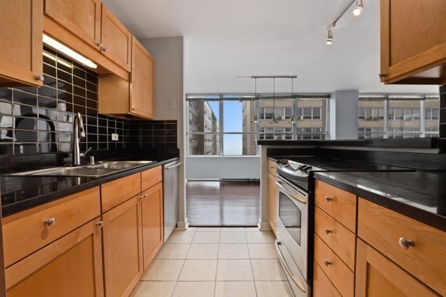 Building Photo - 655 W Irving Park Rd