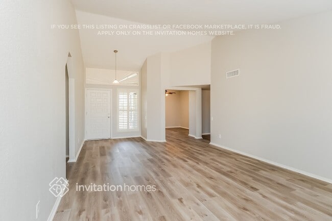 Building Photo - 7918 W Dreyfus Dr