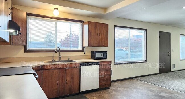 Building Photo - 4105 172nd St NE
