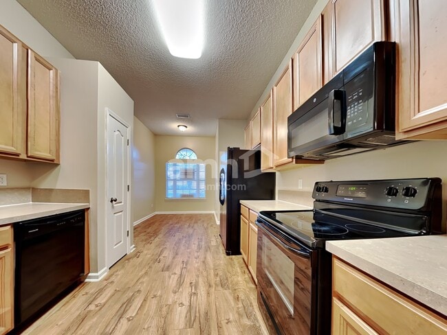 Building Photo - 6521 Skyler Jean Dr