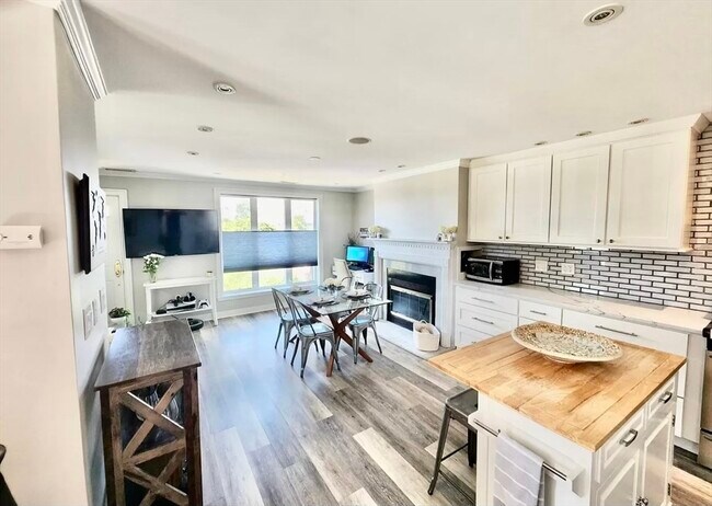 Foto del edificio - 166 Quincy Shore Dr