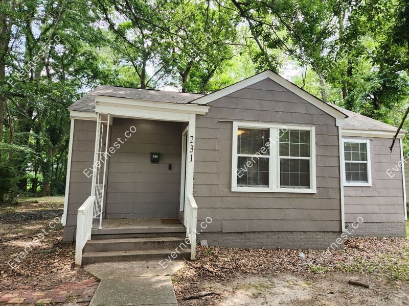 Primary Photo - 231 Dunbar St