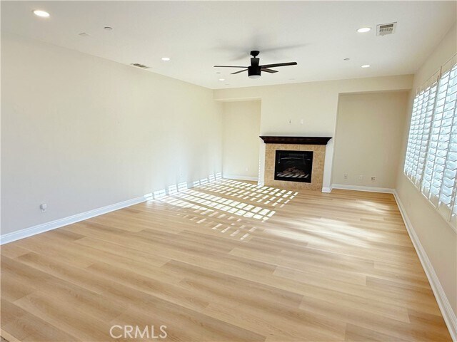 Foto del edificio - 6870 Tourmaline Dr