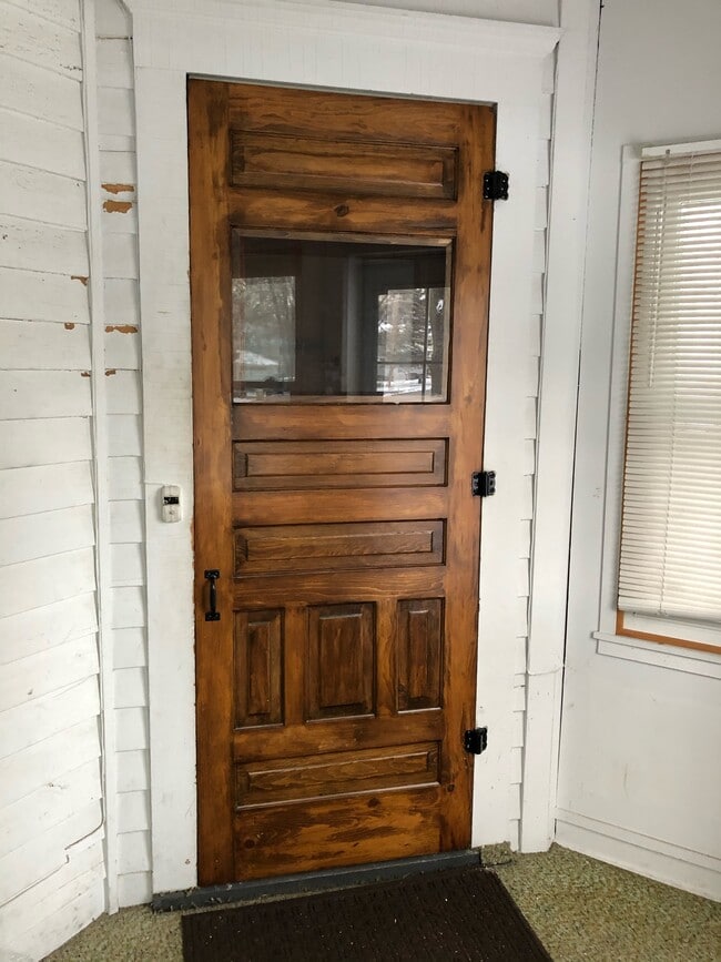 Front Door - 309 E 1st St