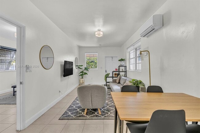 Foto del edificio - 709 SW 7th Ave