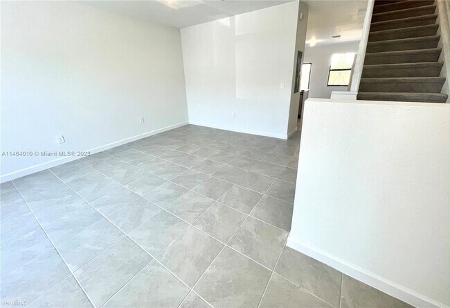 Building Photo - 3 br, 2.5 bath House - 11737 SW 245th Ter