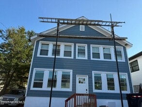 Building Photo - 231 Blaine Ave