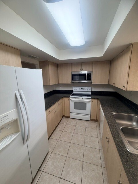 Cocina - Gemini Apartments