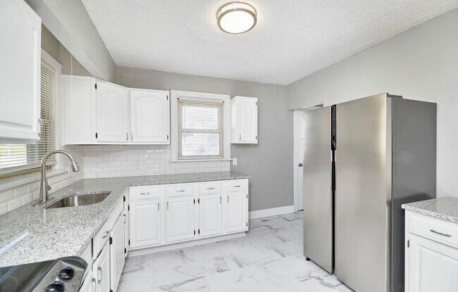 Foto del edificio - 2313 Burns Ave