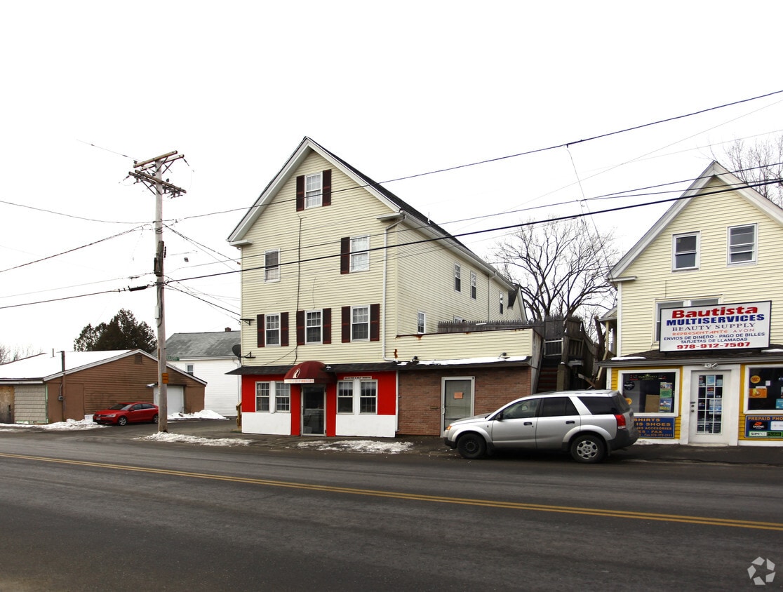 Building Photo - 206 Primrose St
