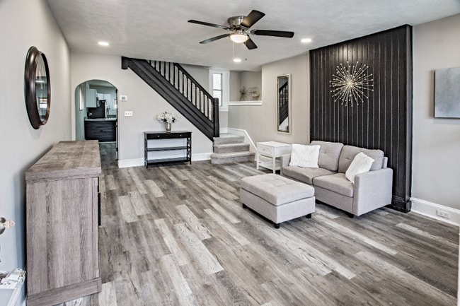 Foto del edificio - 1210 Elm St