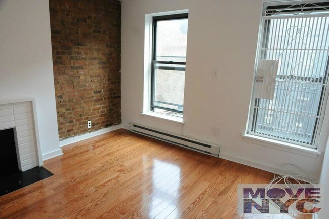Building Photo - 1465 3rd Ave