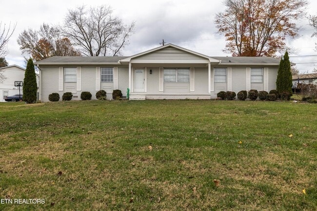 Photo - 2601 Shropshire Blvd House