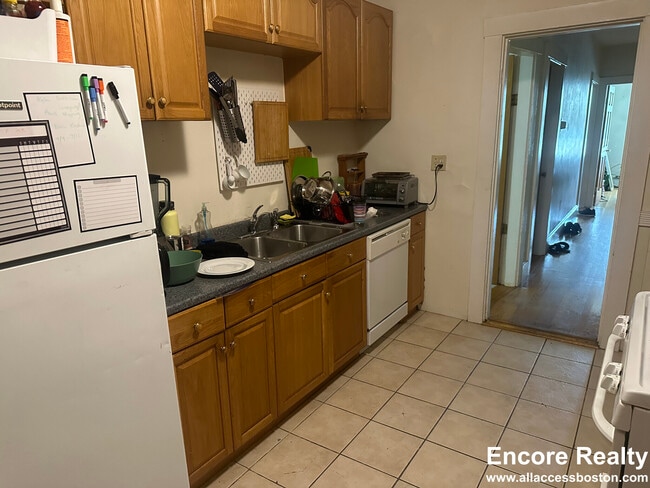 Building Photo - 80 Prentiss St