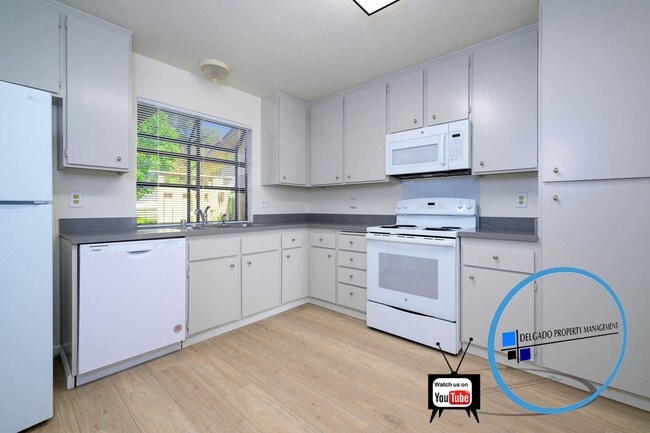 Building Photo - Benicia large 2 bedroom condo at The Grove
