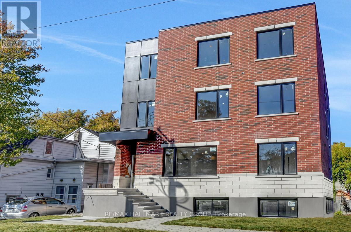 Photo du bâtiment - 199-199 Columbus Ave