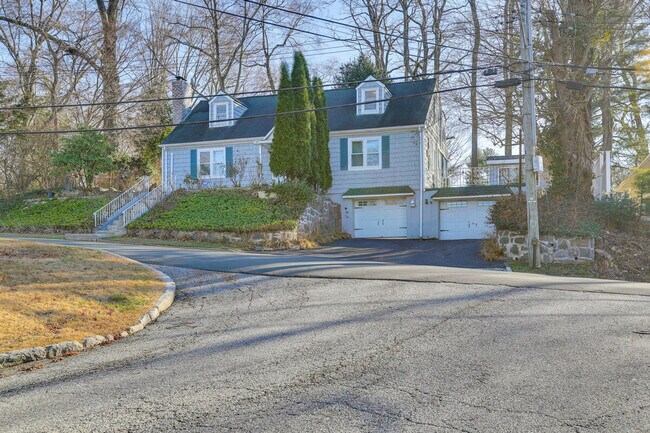 Building Photo - 199 S Rd