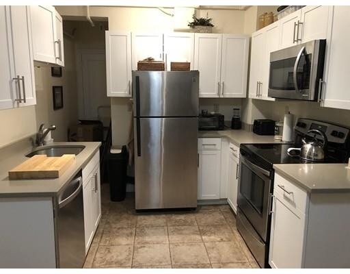 Foto del edificio - 1284 Beacon St