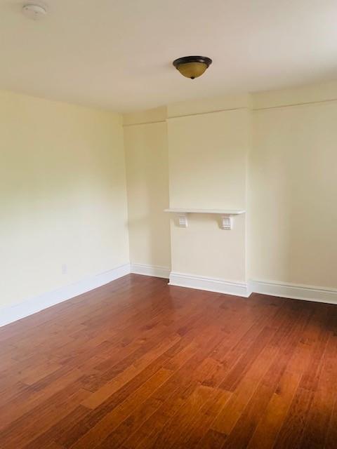 Building Photo - 400 Monroe St