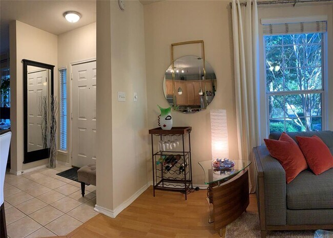 Building Photo - 1900 Scofield Ridge Pkwy