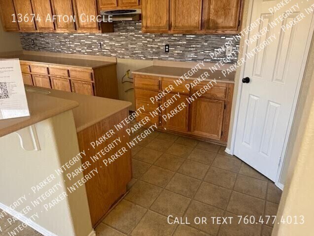 Foto del edificio - 13674 Afton Cir