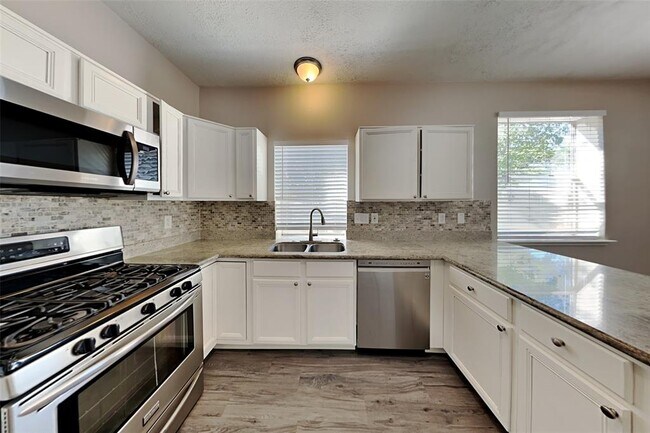 Building Photo - 10823 Allens Landing Dr