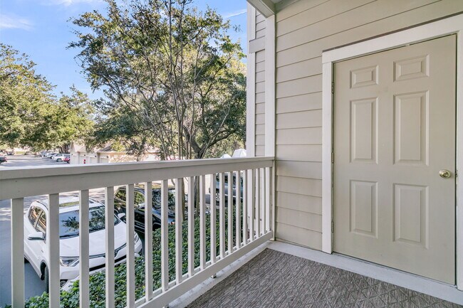 Foto del edificio - 1600 Long Grove Dr