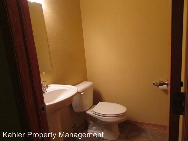 Building Photo - 4045 Derby Ln